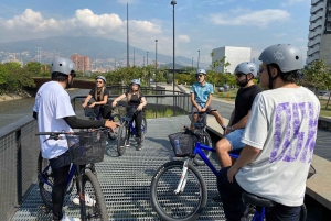 Bike Tour Medellin with Snacks and Local Beer