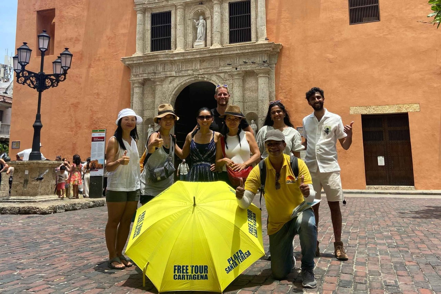 Cartagenan mustan historian kävelykierros: Plaza Santa Teresa