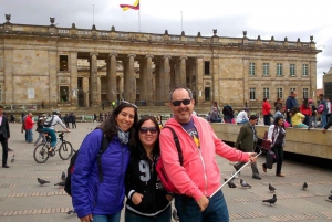 Bogotá: Candelaria & Gold Museum Walking Tour