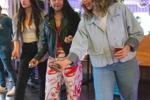 Bogotá: Chapinero Alto Walk with Coffee & Local Market