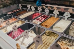 Bogotá: Chapinero Alto Walk with Coffee & Local Market