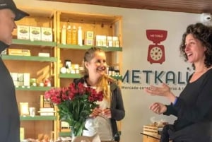 Bogotá: Chapinero Alto Walk with Coffee & Local Market