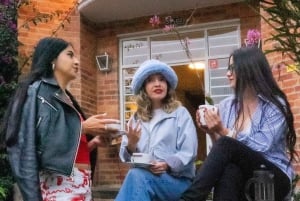 Bogotá: Chapinero Alto Walk with Coffee & Local Market