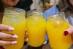 Bogotá: Chapinero Alto Walk with Coffee & Local Market