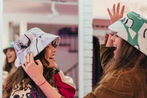 Bogotá: Chapinero Alto Walk with Coffee & Local Market