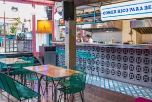 Bogotá: Chapinero Alto Walk with Coffee & Local Market