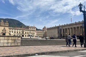 BOGOTA : Tour de ville, Monserrate, Museo del Oro, Museo Botero, Plaza Bolivar
