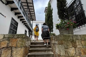 BOGOTA : Tour de ville, Monserrate, Museo del Oro, Museo Botero, Plaza Bolivar