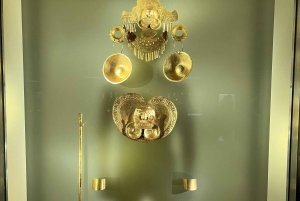 BOGOTA : Tour de ville, Monserrate, Museo del Oro, Museo Botero, Plaza Bolivar