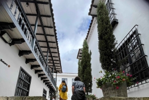BOGOTA : Tour de ville, Monserrate, Museo del Oro, Museo Botero, Plaza Bolivar