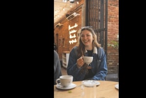 Bogotá: Coffee and Chocolate Walking Tour with Tastings