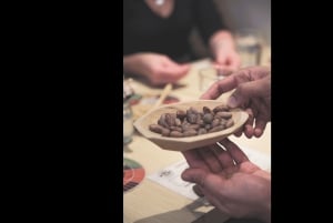 Bogotá: Coffee and Chocolate Walking Tour with Tastings