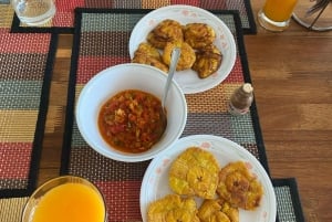 Bogotá: Colombian Cooking Class with Market Visit