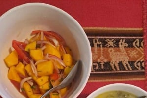 Bogotá: Colombian Cooking Class with Market Visit