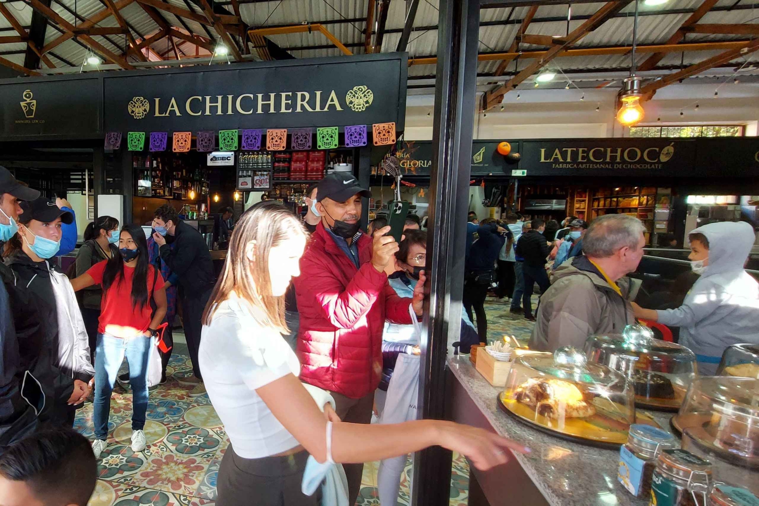 Bogota: Concordia Market Tour