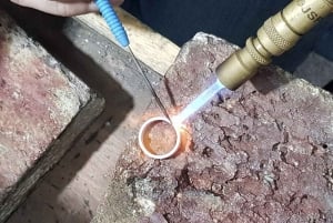 Bogotá: crea il tuo anello di smeraldo in un laboratorio
