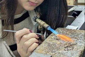Bogotá: crea il tuo anello di smeraldo in un laboratorio