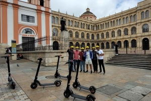 Bogotá: Kulturrundtur på elscooter (La Candelaria)