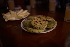 ボゴタフードエクスペリエンス：文化と料理のツアー