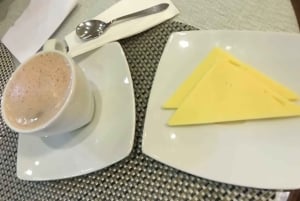 ボゴタフードエクスペリエンス：文化と料理のツアー