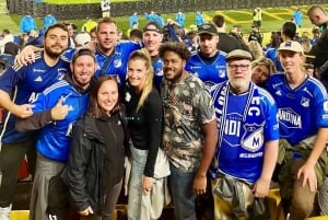 Bogotà: Tour del calcio con biglietti e birra illimitata