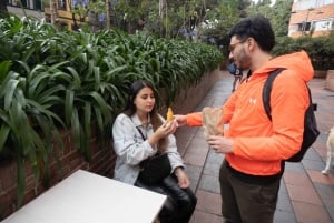 Bogotá: Tour gastronómico callejero guiado con más de 10 degustaciones