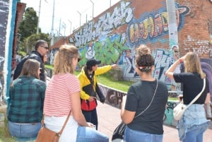 Bogotá: La Candelaria Graffiti y Arte Urbano Tour Compartido