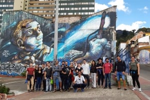 Bogotá: La Candelaria Graffiti y Arte Urbano Tour Compartido