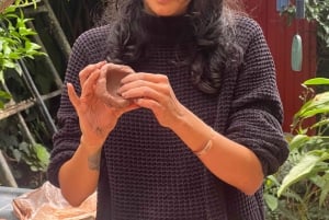 Bogotá Modeling the past: Pre-Hispanic ceramics workshop