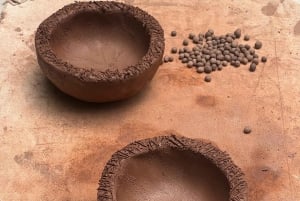 Bogotá Modeling the past: Pre-Hispanic ceramics workshop