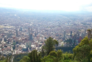 Bogotá: tour privato di Monserrate e Ciudad Bolívar con graffiti