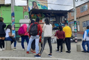 Bogotá: tour privato di Monserrate e Ciudad Bolívar con graffiti