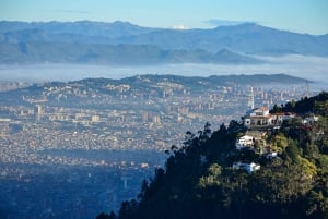 Bogotá: Monserrate, La Candelaria y tour a pie por la ciudad