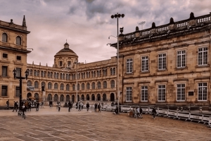 ボゴタ：ガイド付き必見スポットウォーキングツアー