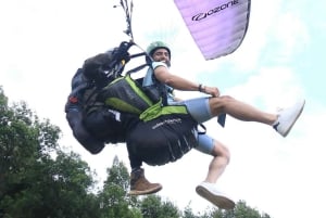 Bogota: Paragliding Flight Ticket in Guatavita