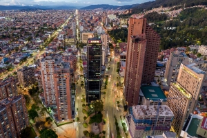 Bogotá: Monserrate & La Candelaria -kierroksella.