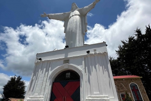 Bogota: Private Spiritual Tour to Monserrate and Guadalupe