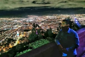 Bogotá: Small-Group Night City Tour by Bus