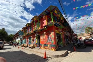 BOGOTA: Tour durch Villa de Leyva, Ráquira, Pozos Azules und Puente de Boyacá