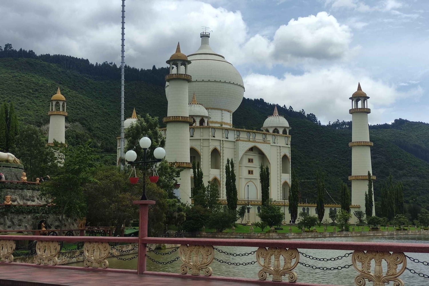 BOGOTA: Tur til Jaime Duque Park, Zoo og Aerospace Museum