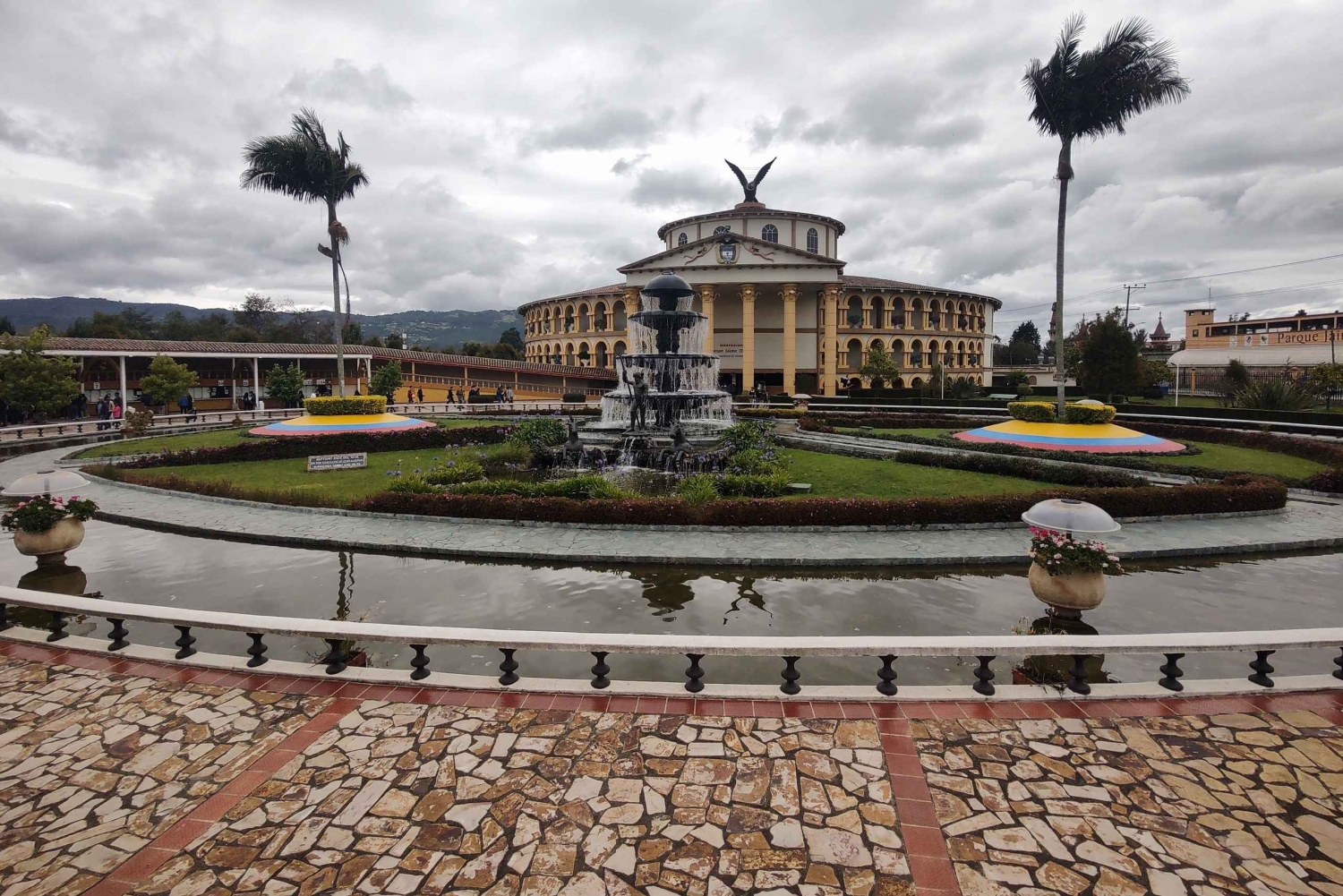 BOGOTA: Tur til Jaime Duque Park, Zoo og Aerospace Museum