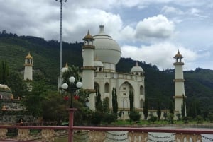 BOGOTA: Tour to Jaime Duque Park, Zoo and Aerospace Museum