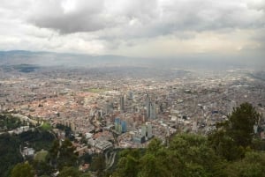 Bogotá: Private Guided Tour with Monserrate & La Candelaria