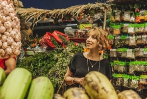 Bogotá : visite privée urbaine, fruits exotiques, graffitis et tejo