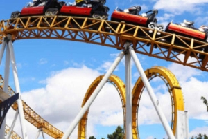 Bogotá: Besök nöjesparken Salitre Mágico med mat!