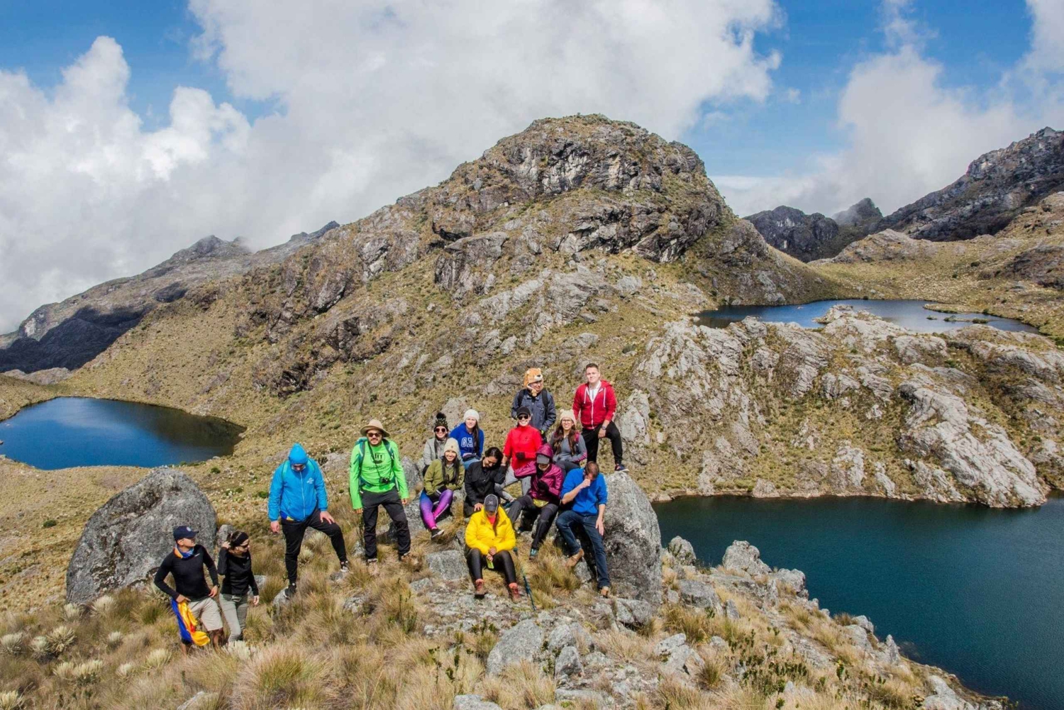 ブカラマンガ：ブカラマンガ発サンターバン高原へのプライベートツアー