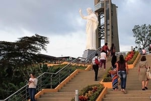 Bucaramanga : visite religieuse et historique des temples et du village patrimonial