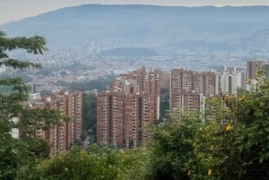 Cafés, rues et histoires : photographier l'âme urbaine de Medellín