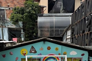 Cafés, rues et histoires : photographier l'âme urbaine de Medellín