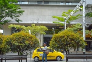 Cafés, rues et histoires : photographier l'âme urbaine de Medellín